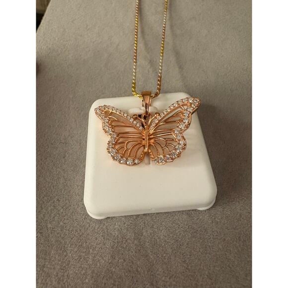 Butterfly in Rose Gold filled 925 Silver. 1.5ct moissanite. Tricolor 17